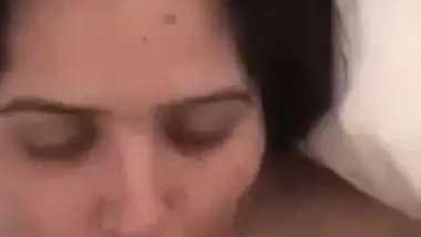 Sexy wife gives an Indian blowjob to her lover