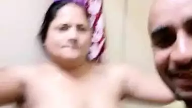Horny Indian Bhabhi Nude Dance and Huby Boob sucking with Clear Hindi Audio