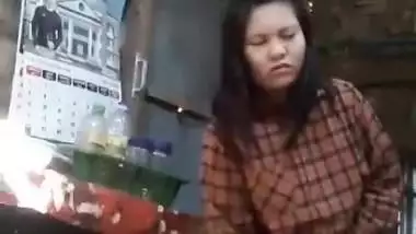 Unsatisfied North East Babe Don’t Have DilDo So She Start Taking Wood Stick in her Pu
