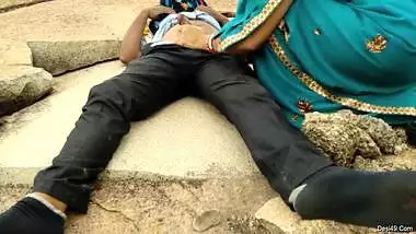 Today Exclusive- Horny Desi Bhabhi Handjob And Hard Fucked By Hubby Outdoor