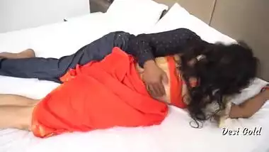 Pretty Desi XXX bitch have a hardcore fuck in bedroom MMS