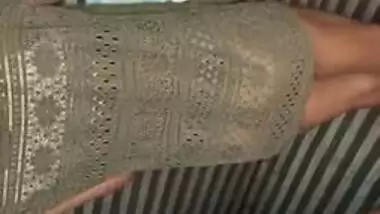 Busty Bengali girl has XXX hole fucked by Desi neighbour in MMS video