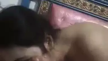 Woman gives a deep Punjabi blowjob to her lover