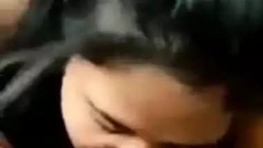 BF records his sexy GF’s cock sucking s in a blowjob MMS