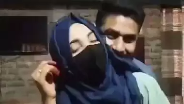 Karachi guy squeezes his sister’s boobs behind his parents