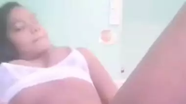Super Sexy And Horny Tamil Girl BLOWJOB Video Part 3