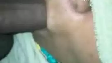 Work of desi girl is to suck big cock and get mouthful of dense sperm