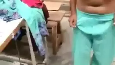 Desi Girl Fucked By Supervisor