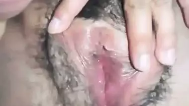 Chubby desi with fleshy pussy hole video