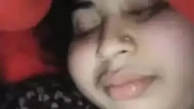 Bangladeshi Sexy Bhabhi Showing Pussy on Video Call