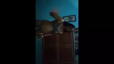 Drunk bhabhi doing a hot dance for her husband in their abode