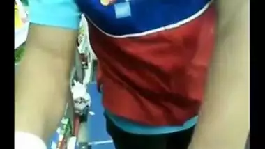 XXX sex videos of Assamese girl giving blowjob to Delhi store owner