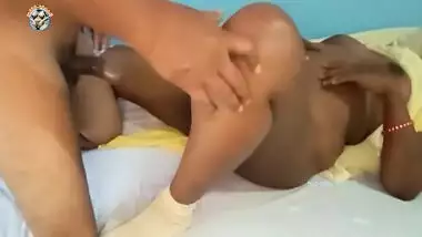 Yellow Saree Bengal Bhabhi Pussy Fucking With Husband In Bedroom.desi Bhabhi Ki Chudai