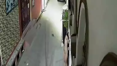 Desi girl caught nude on CCTV cam footage