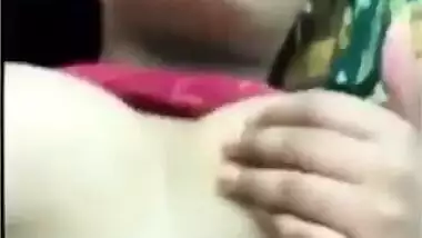 Desi bhabi sucking bf cock