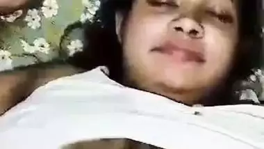 Lover presses his sleeping GF’s big boobs