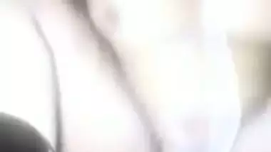 Horny Desi girl shows her XXX sweet pussy in video call sex with lover