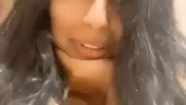 Skinny girlfriend blowjob to boyfriend wearing cap