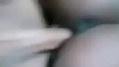 Desi slut is penetrated by Bengali Boudi husband in amateur XXX video