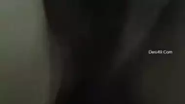 Man turns on looking at Desi's big XXX buns and starts filming them