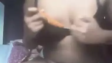 Today Exclusive- Horny Desi Girl Enjoy With Carrot Part 2