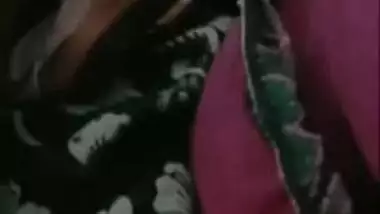 Aunty with perfect pussy lies in bed with legs wide open in XXX video