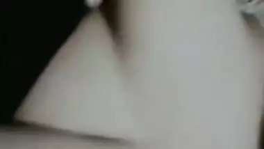 Desi cutie boobs show selfie video making viral MMS