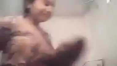 Beautiful Desi Shy Girl Make Nude Video For Bf First Time