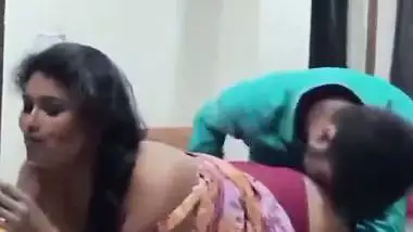 Adult Indian actress’s private threesome sex MMS