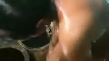 Amateur porn video of an Indian woman with nice tits taking a shower