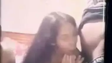 Sri Lankan Horny Cute Couple Doing Wild Show With Their Nasty Family