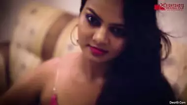 First On Net – Srabani Fashion Shoot