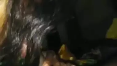 Gadchiroli aunty in saree sucking cock and spreading