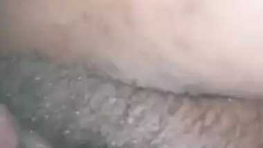 Horny Desi boyfriend sticks XXX dong into babe's cunt to the balls