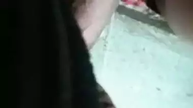 A Lahore guy fucks Hijabi GF’s bald pussy in Pakistani sex