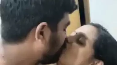 Romantic couple’s Indian sex video from their vacation
