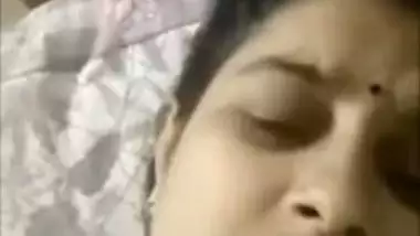 Desi XXX hot Bhabhi exposes unshaved pussy to her online sponsor