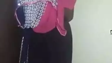 Man behind camera films sex video of Desi mom who puts the sari on