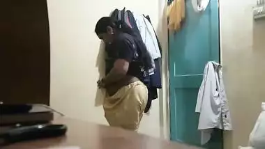 Work is over and fat Desi woman plans to record solo XXX sex video