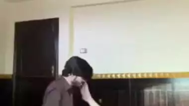 Pakistani cheat slut-wife illicit sex with friend of hubby caught on spy cam