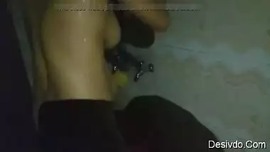 Indian wife bathing record by hubby