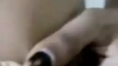 Amateur Indian acts like a XXX slut on camera revealing everything