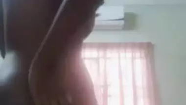 Sasiya Telugu hot slut girl naked solo video