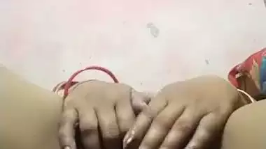 Desi nude milf from a village shows her pink pussy