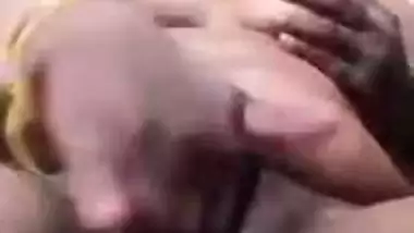 South Indian milf masturbates like a slut
