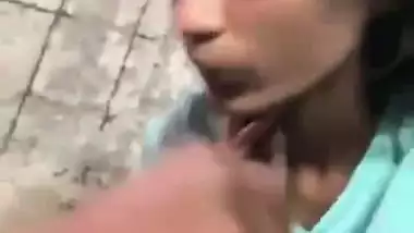 Bihari girl gives a quick desi blowjob to her stepbrother