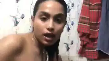 Long boobs Bengali girl taking nude bath viral videos