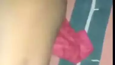 Man fucks a big boob desi Bhabhi’s wet pussy