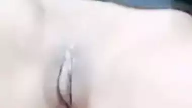 Hijab girl shows pussy and ass on viral live video call