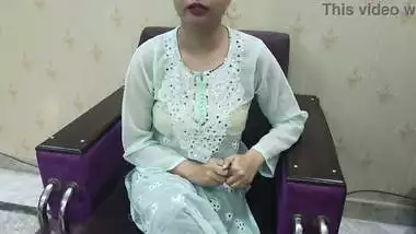 Best Indian xxx video Indian hot girl was fucked by landlord saarabhabhi sex video , Indian pornstar saara